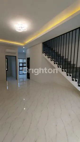 image RUMAH CANTIK DI MEDOKAN ASRI UTARA - SURABAYA TIMUR (7)