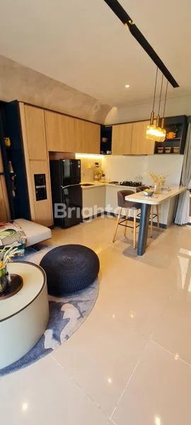 image STROZZI SUMMARECON GADING SERPONG TANGERANG (2)