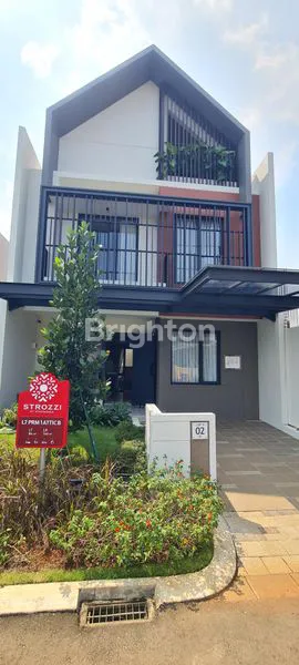 image STROZZI SUMMARECON GADING SERPONG TANGERANG (1)