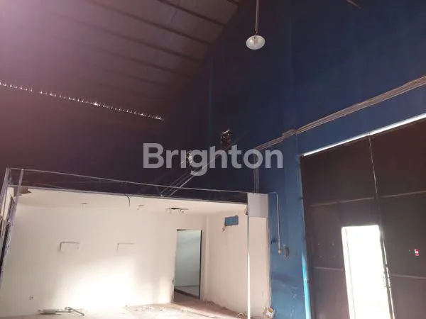 image GUDANG STRATEGIS TENGAH KOTA DI JL. ATMODIRONO (4)