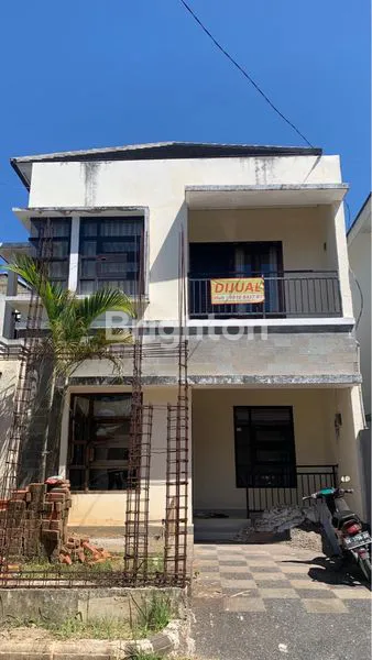 image VILLA DI TAMAN GRIYA (1)