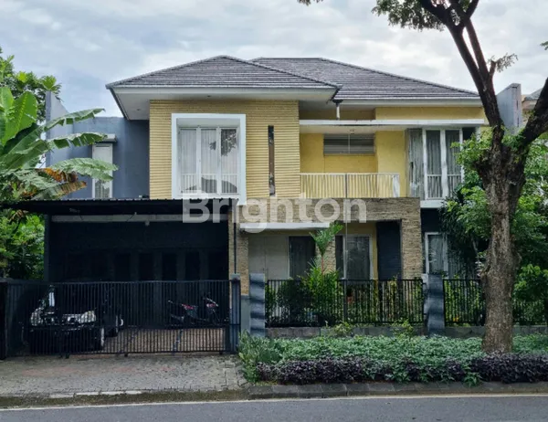 image MINIMALIS MEWAH MAIN ROAD ROYAL RESIDENCE, SURABAYA BARAT (1)