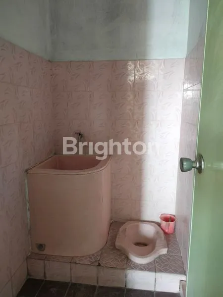 image RUMAH PINGGIR JALAN BISA UNTUK KANTOR ATAU TEMPAT USAHA DISEWAKAN DALAM RING ROAD BARAT, TRIHANGGO, GAMPING, SLEMAN, YOGYAKARTA (6)