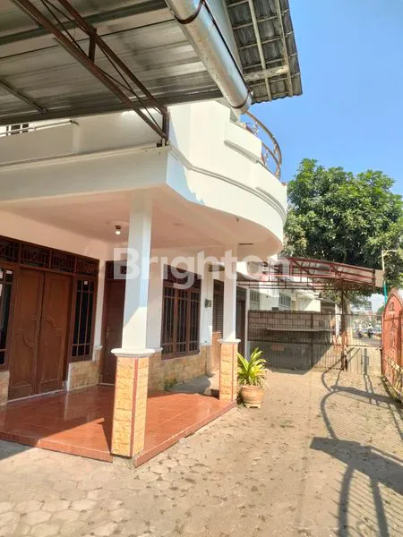 image RUMAH PINGGIR JALAN BISA UNTUK KANTOR ATAU TEMPAT USAHA DISEWAKAN DALAM RING ROAD BARAT, TRIHANGGO, GAMPING, SLEMAN, YOGYAKARTA (7)