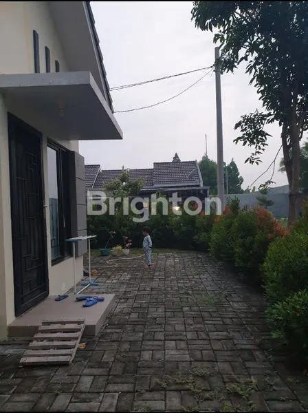 image RUMAH HOEK ASRI DI SEGARA CITY BEKASI JAWA BARAT (4)