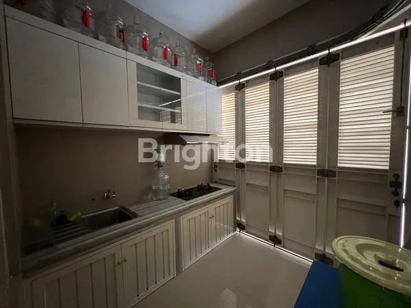 image RUMAH 2 LT FULL FURNISH LETAK HOOK DAN STRATEGIS DI THE DHARMA INDAH REGENCY SURABAYA  (8)