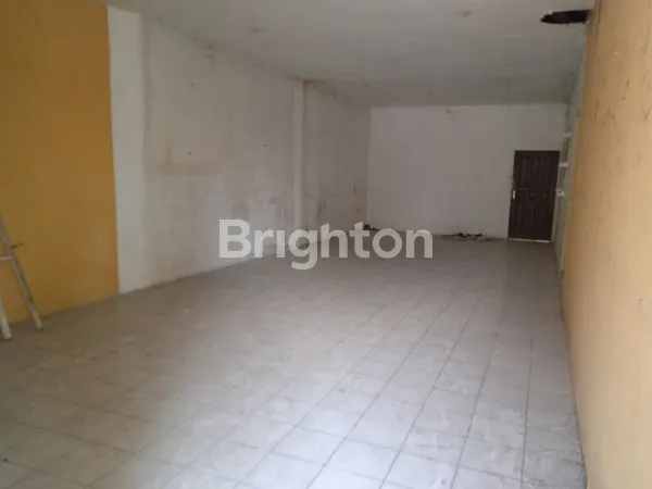 image RUKO STRATEGIS LUAS PINGGIR JALAN NASIONAL DI TULUNGAGUNG (1)