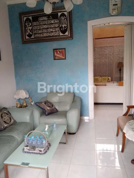 image RUMAH MEWAH 2 LT DI RUNGKUT ASRI SURABAYA DEKAT MERR (4)