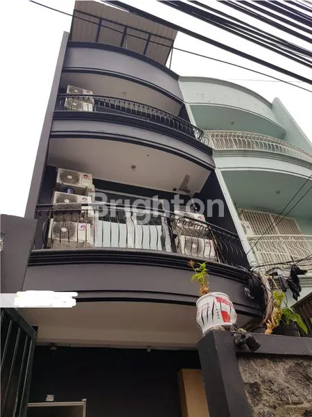 image RUMAH KOS BAGUS DI GROGOL ROXY TOMANG JAKARTA BARAT (1)