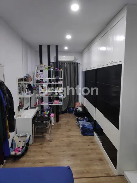 image RUMAH CANTIK TIPE TOWNHOUSE ANGGREK MAS 2 SIAP HUNI (6)