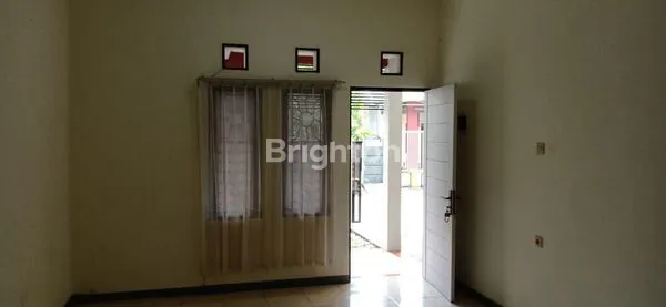 image RUMAH MINIMALIS SELESAI DI RENOVASI DEKAT ITS - UHT (6)