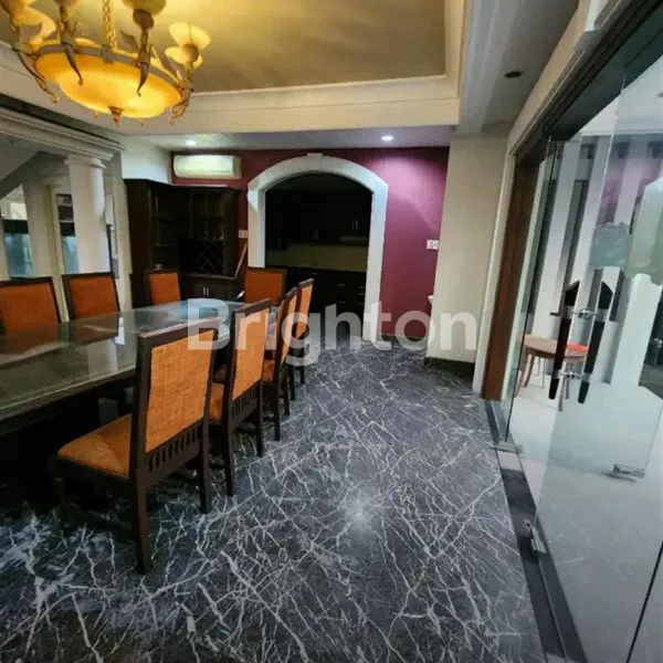 image RUMAH MANYAR 2LANTAI MEWAH DAN ELEGANT HOOK (8)