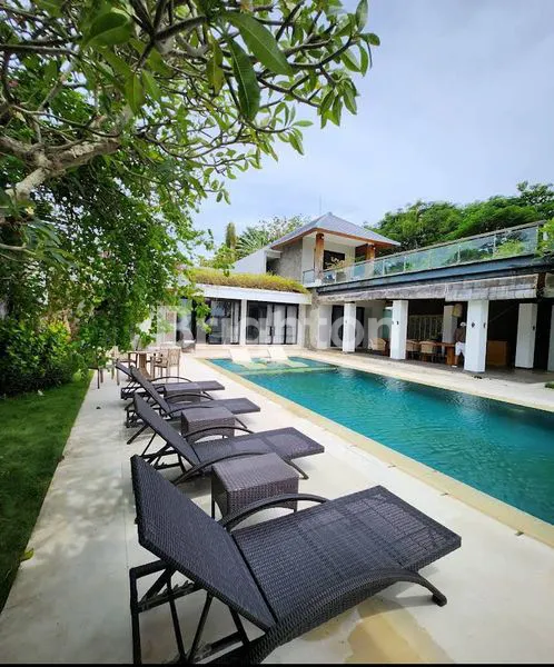 image VILLA NEW SELAMANYA MENGHADAP LAUT DI BENOA BALI (6)