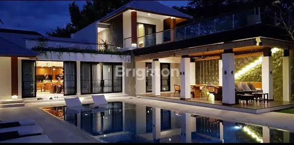 image VILLA NEW SELAMANYA MENGHADAP LAUT DI BENOA BALI (1)