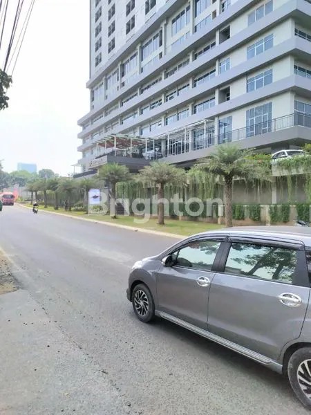 image PARKLAND AVENUE APARTMENT VIEW POOL SAMPING SAHID SERPONG HOTEL (7)