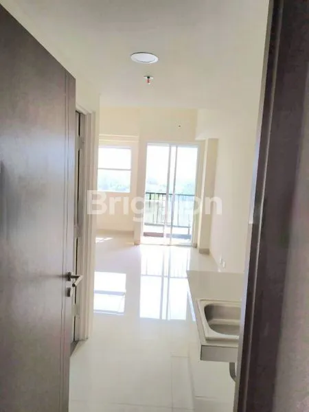 image PARKLAND AVENUE APARTMENT VIEW POOL SAMPING SAHID SERPONG HOTEL (2)