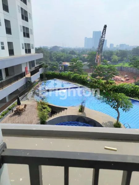image PARKLAND AVENUE APARTMENT VIEW POOL SAMPING SAHID SERPONG HOTEL (1)