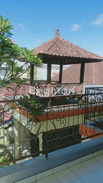 image RUMAH UNIK CANTIK DGN GAZEBO DAERAH PULOMOYO (8)