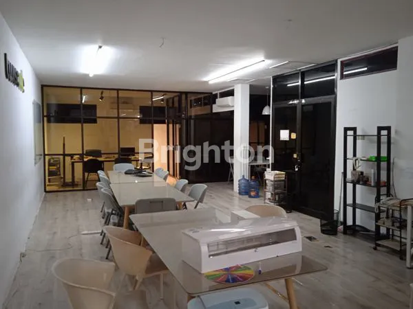 KAYON, BUILDING SCOMPTEC