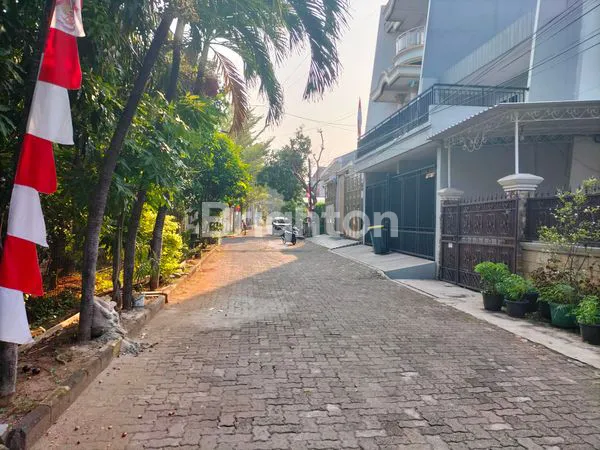 image RUMAH 2 LANTAI (HITUNG TANAH) DI JALAN BISMA - JAKARTA UTARA (2)