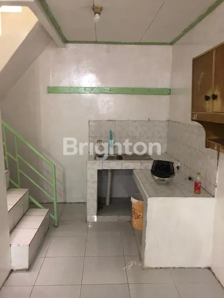 image RUMAH JELAMBAR 2 LANTAI SIAP HUNI (2)