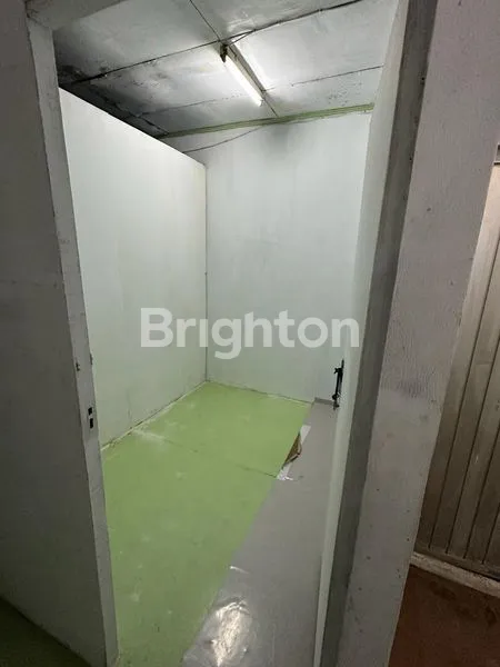 image RUMAH JELAMBAR 2 LANTAI SIAP HUNI (7)