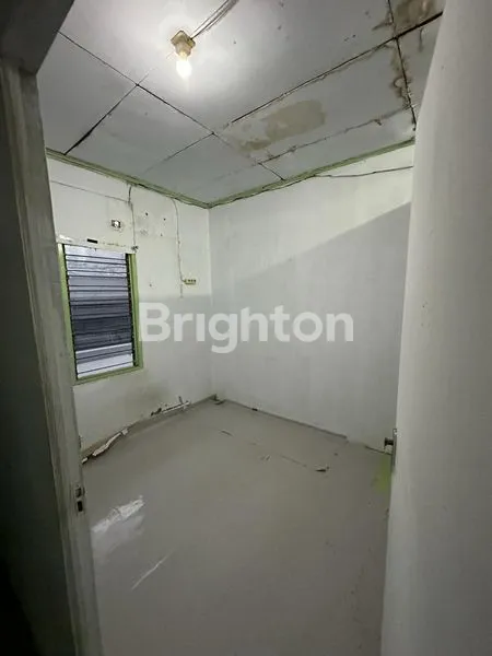 image RUMAH JELAMBAR 2 LANTAI SIAP HUNI (4)