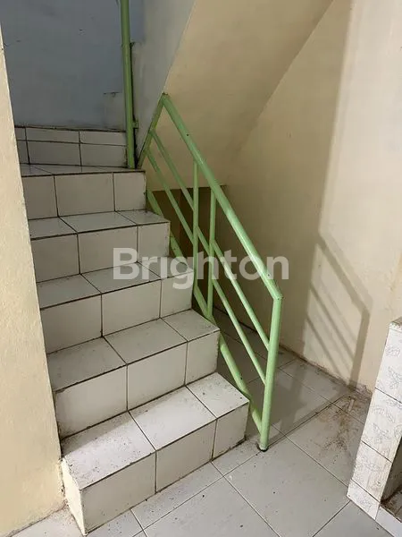 image RUMAH JELAMBAR 2 LANTAI SIAP HUNI (5)