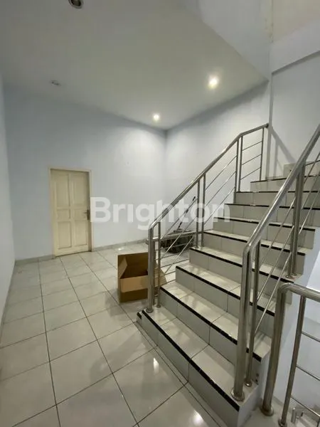 image RUKO SIAP HUNI DALAM KOMPLEK YOS SUDARSO (4)