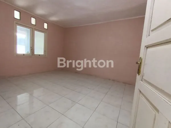 image RUMAH SIAP HUNI TERAWAT DAN SUDAH RENOVASI BEBAS BANJIR DI KOTA BEKASI ( NEGO ) (3)