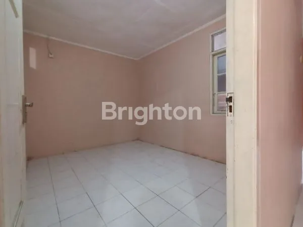 image RUMAH SIAP HUNI TERAWAT DAN SUDAH RENOVASI BEBAS BANJIR DI KOTA BEKASI ( NEGO ) (5)