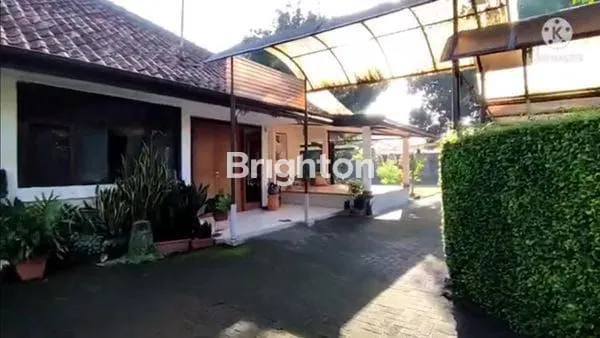 image RUMAH SIAP HUNI LAHAN LUAS DI JALAN CEMARA SUKAJADI PASTEUR BANDUNG (7)