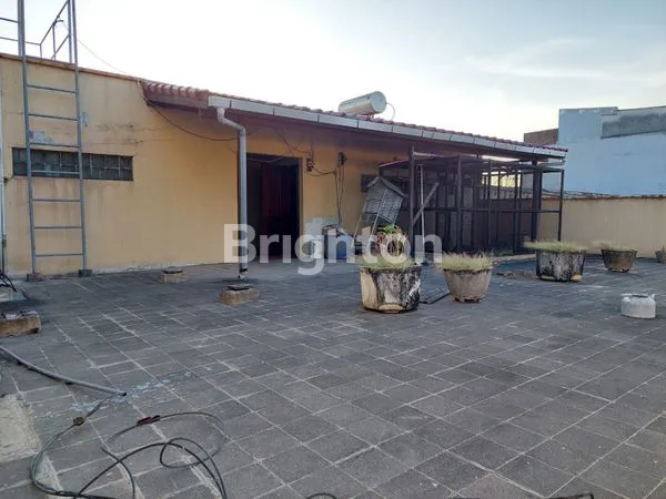 image RUMAH 2 LANTAI DI NGAGEL JAYA (3)