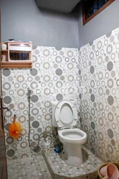 image RUMAH 2 LANTAI NYAMAN ASRI SIAP HUNI LUAS KOMPLEK ANGKASA MEKAR CIBADUYUT (7)