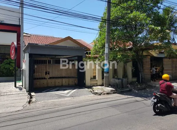 image RUMAH MEWAH 2 LANTAI DI SUKOMANUNGGAL JAYA, LT 300M² , SURABAYA. (1)