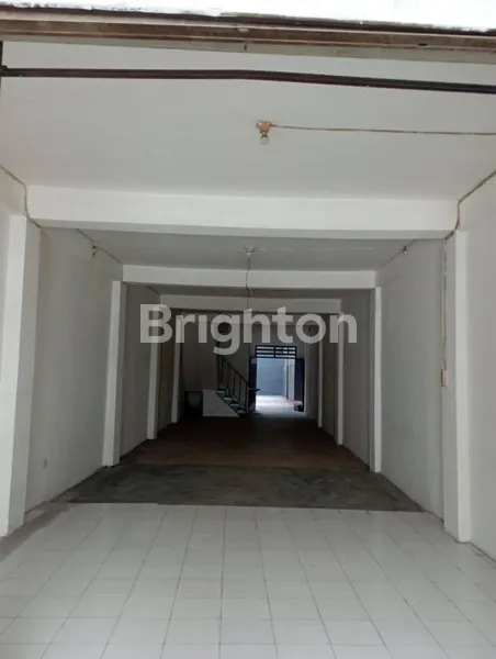 image RUMAH HOOK BESAR DURI SELATAN TAMBORA JAKARTA BARAT (2)