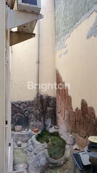 image RUMAH 2 LANTAI DI LINGKUNGAN NYAMAN, ONE GATE SYSTEM STRATEGIS DEKAT BANDARA & TERMINAL PURABAYADELTASARI INDAH (6)