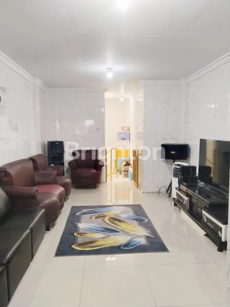 image RUKO TAMBORA 3 LANTAI, TERAWAT, SIAP HUNI, BEBAS BANJIR (1)