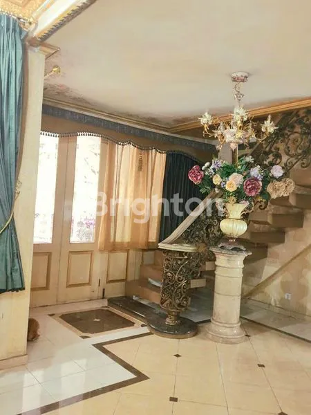 image RUMAH TAMAN HUNIAN KLASIK TENANG DAN NYAMAN (4)