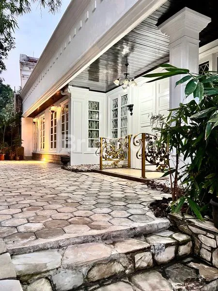 image RUMAH TAMAN HUNIAN KLASIK TENANG DAN NYAMAN (1)