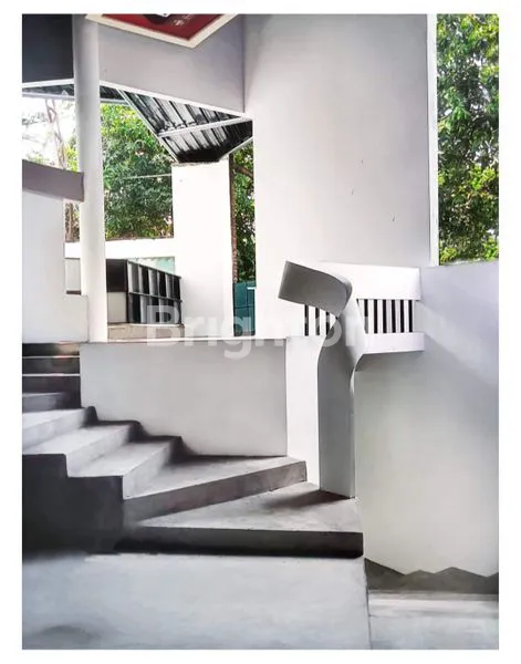 image BANGUNAN PREMIUM UNTUK USAHA KULINER DAN SEJENIS DI NGASEM (6)