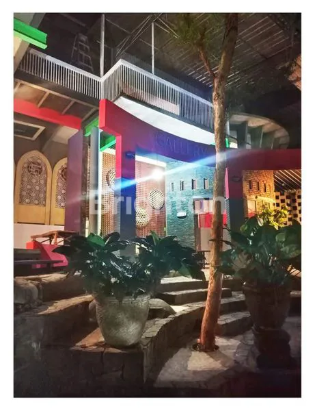 image BANGUNAN PREMIUM UNTUK USAHA KULINER DAN SEJENIS DI NGASEM (4)