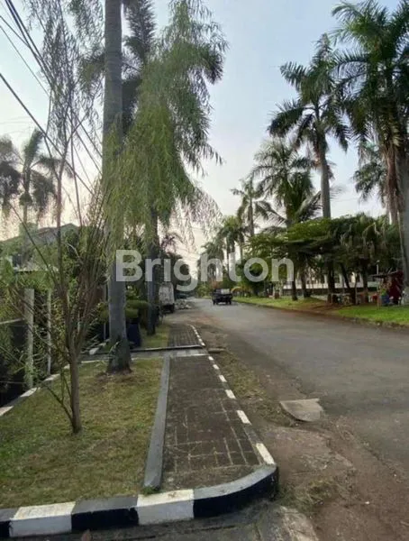image RUMAH MEWAH DI KOMPLEK PONDOK KELAPA INDAH (5)