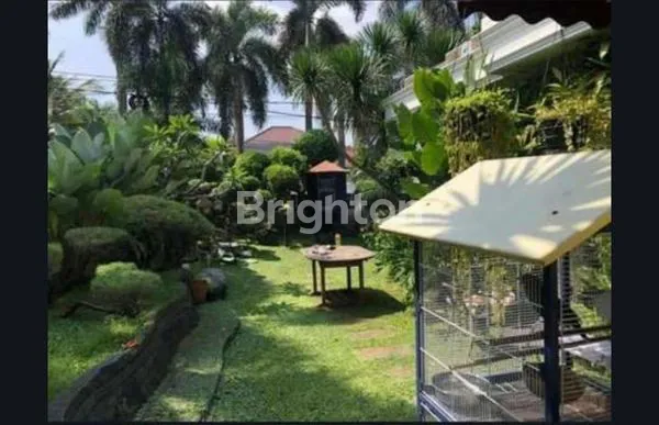 image RUMAH MEWAH DI KOMPLEK PONDOK KELAPA INDAH (8)