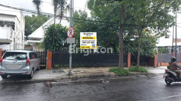image RUMAH PUSAT KOTA DI JALAN DR SOETOMO SURABAYA (1)