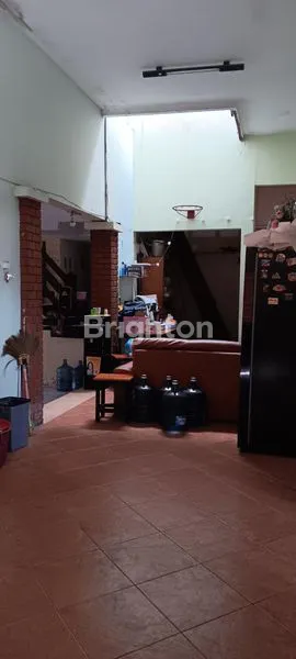 image RUMAH HOOK 2 LANTAI STRATEGIS JALAN DEPAN 2 MOBIL, HANYA 300 METER DARI JALAN RODAMAS TANAHMAS (3)