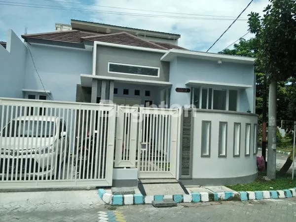 image DIJUAK!RUMAH DI PERUM DREAMING LAND BENOWO (1)