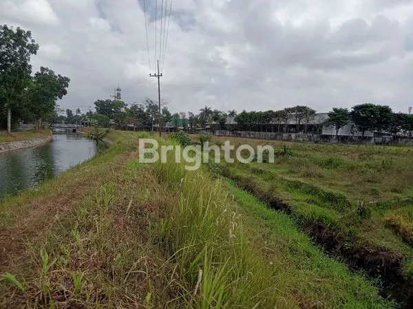 image LAHAN STRATEGIS AJUNG JEMBER (3)