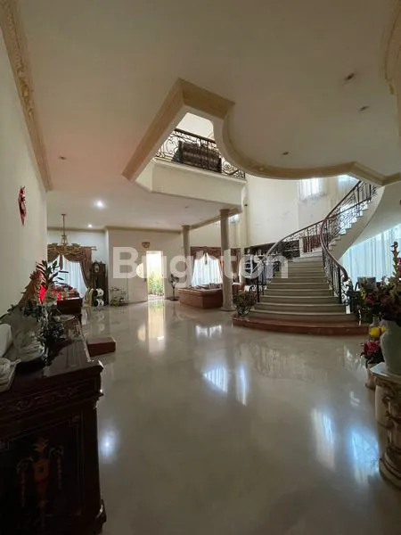 image RUMAH MEWAH DI BPR LIPPO KARAWACI (3)