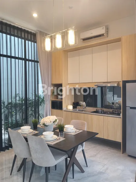 image RUMAH MEWAH 2 LANTAI LOKASI DAN AKSES STRATEGIS DI TENGAH KOTA BOGOR (3)